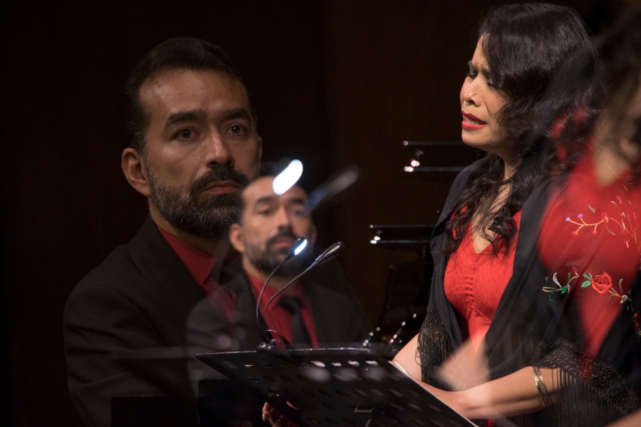 CAUTIVA ÓPERA Y TEATRO NACIONAL AL PÚBLICO CERVANTINO