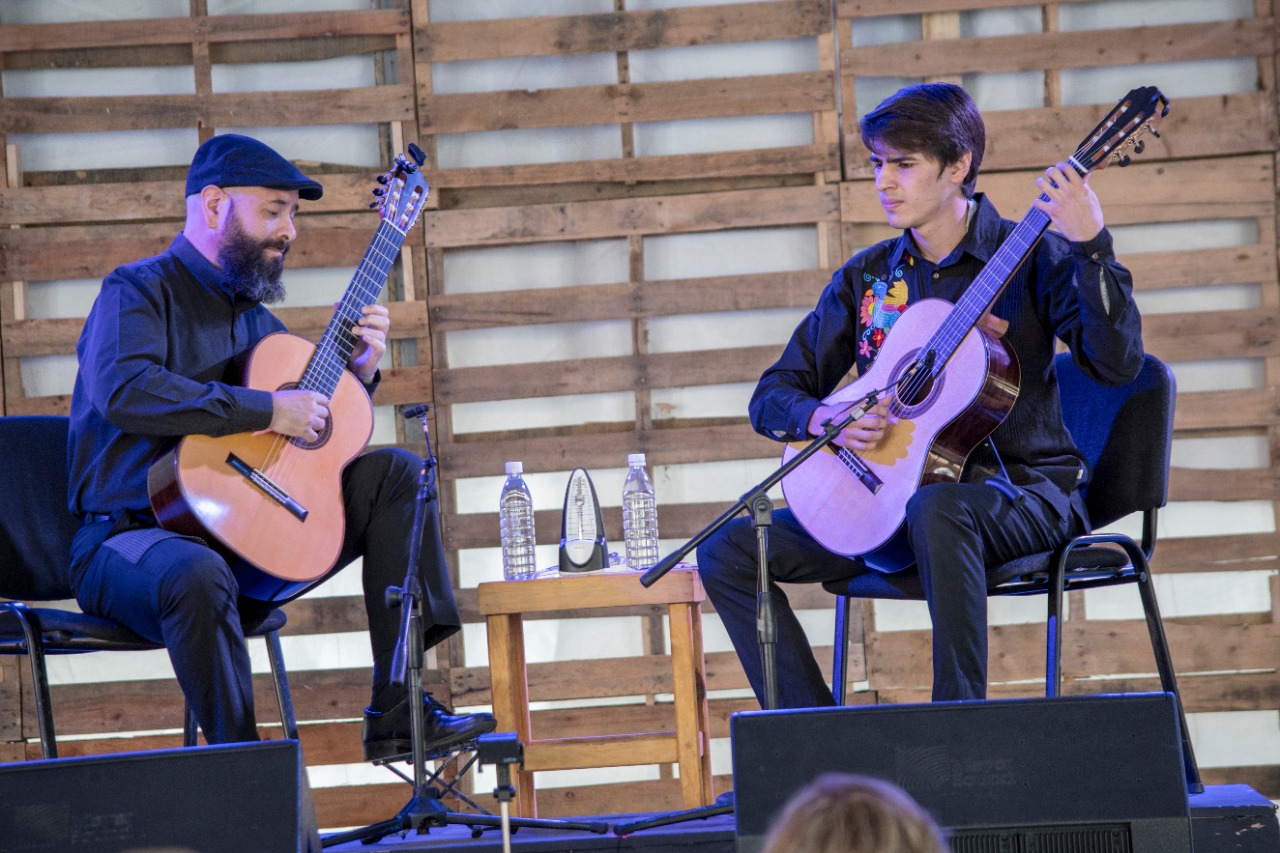 CONTRASTAN PROPUESTAS DE MÉXICO Y CUBA EN LA ESCENA DEL FIC 49