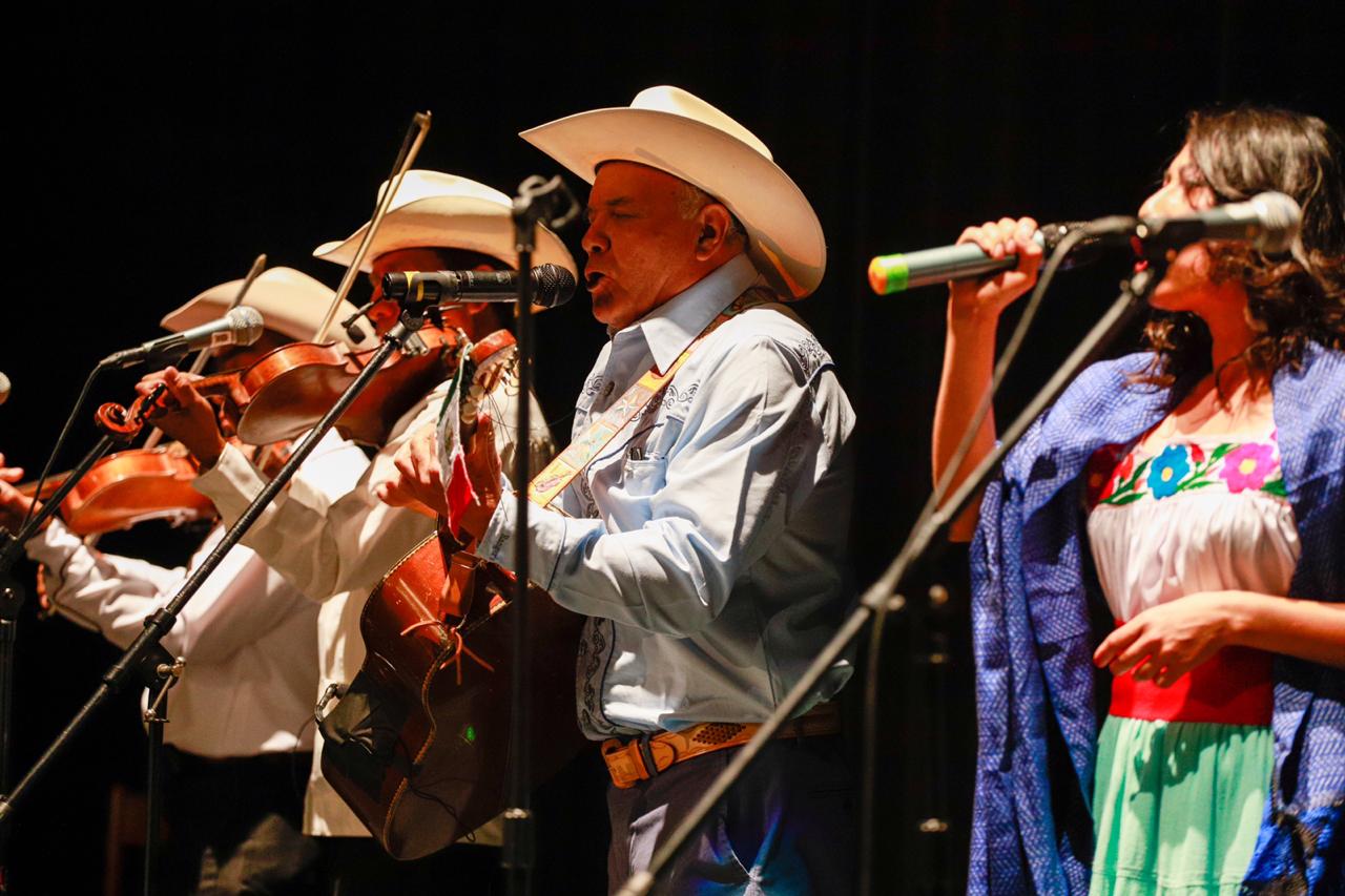 VERSO, BAILE Y SON CUBANO DESPIDEN EL ESCENARIO MUSICAL DEL FIC 48