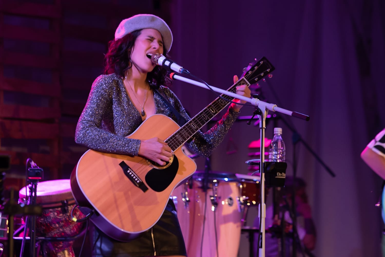 AMOR Y TRADICIÓN INSPIRAN LA ESCENA DEL FIC 49