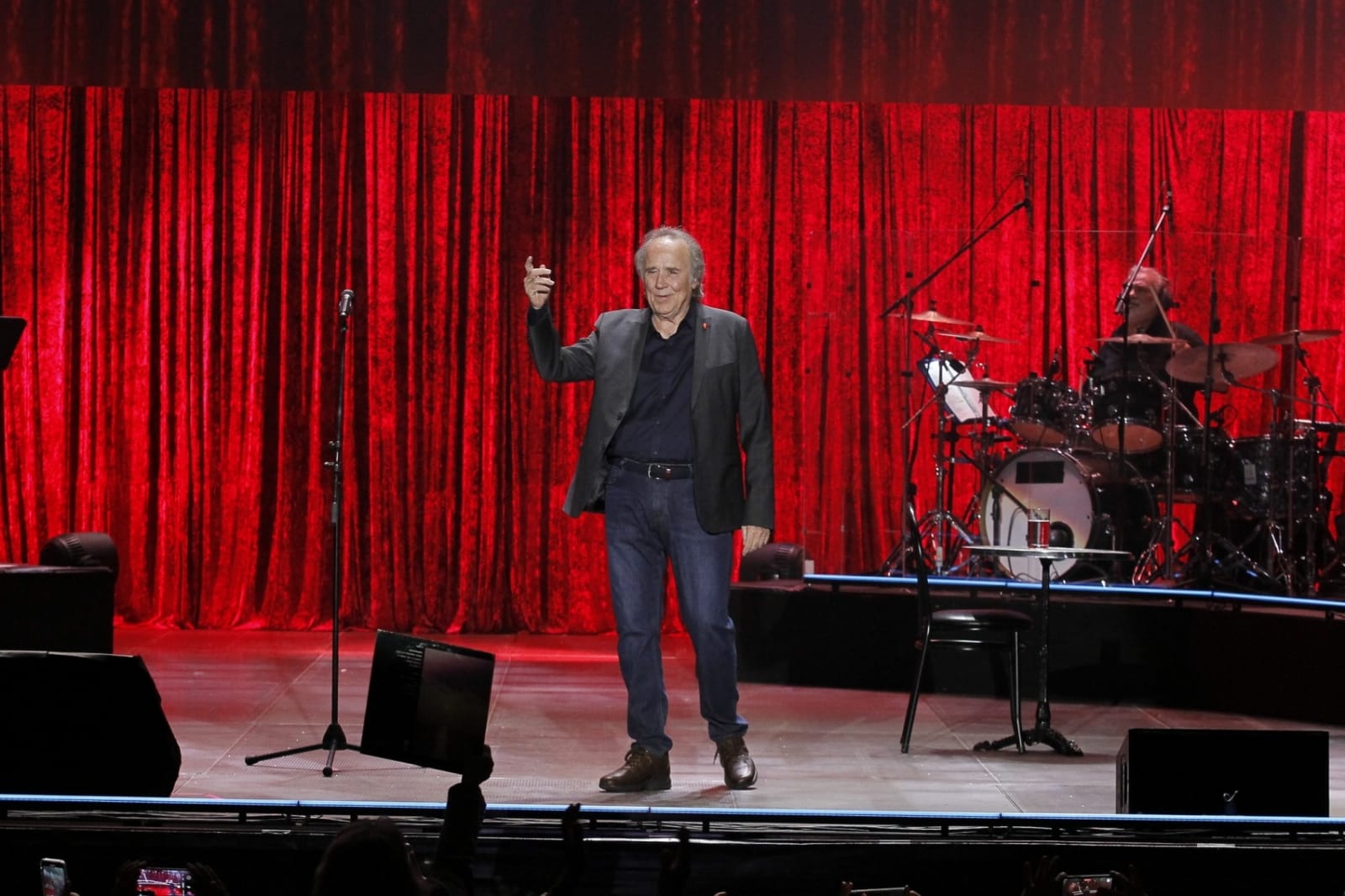 Serrat y la OSUG hacen vibrar al público en el Festival Internacional Cervantino